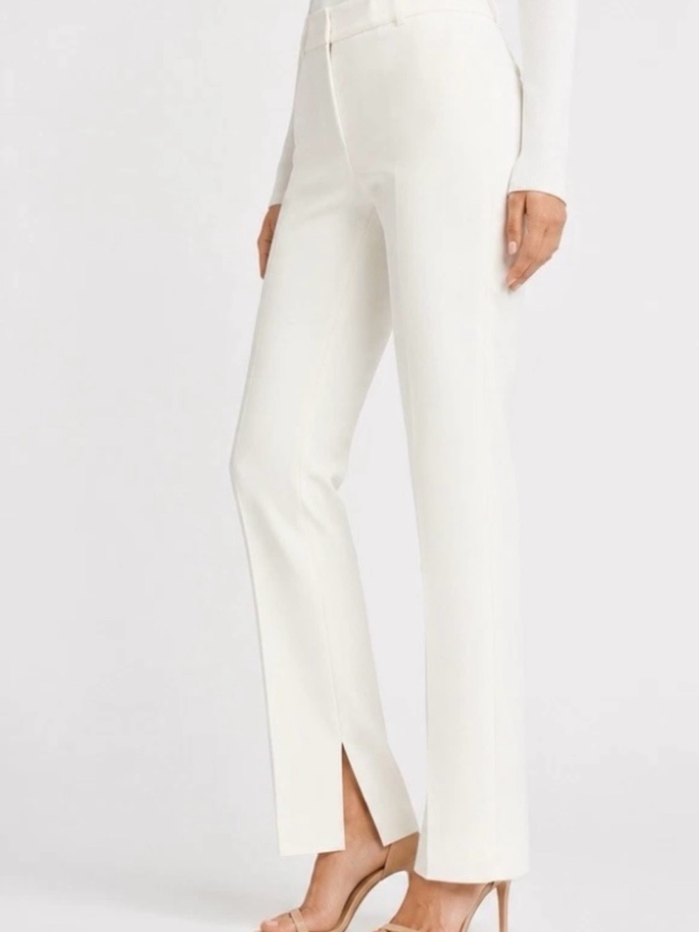 Express Editor Mid Rise Skyscraper leg. New with Tag. Size 2R. White